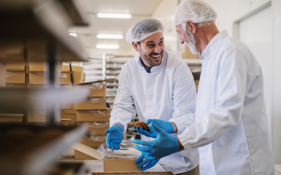 Afbeelding van verhaal Het belang van arbeidsmigranten in de voedingsindustrie